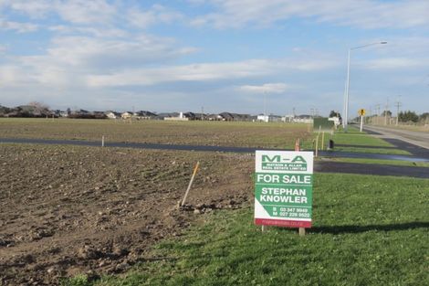 Photo of property in 16 Goodland Place, Rolleston, 7614