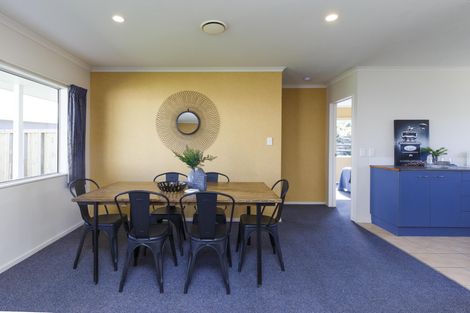 Photo of property in 23b Dorset Crescent, Hokowhitu, Palmerston North, 4410