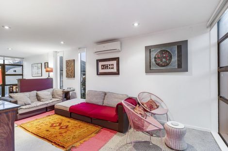 Photo of property in 4/16 Huron Street, Takapuna, Auckland, 0622