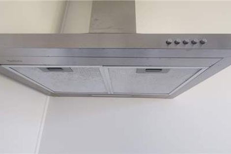 Photo of property in 6a Matahourua Crescent, Cannons Creek, Porirua, 5024