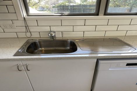 Photo of property in 1a Ruamahanga Crescent, Terrace End, Palmerston North, 4410