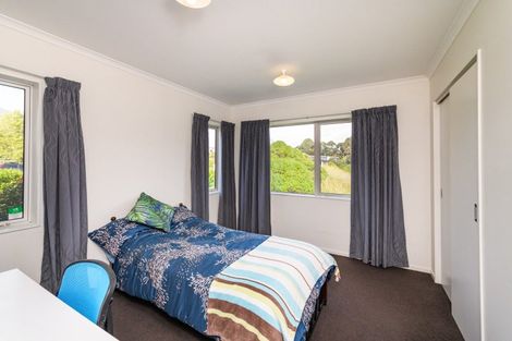 Photo of property in 34 Ruapehu Drive, Fitzherbert, Palmerston North, 4410
