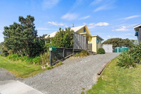 Photo of property in 27 Guthrie Crescent, Castlepoint, Masterton, 5889