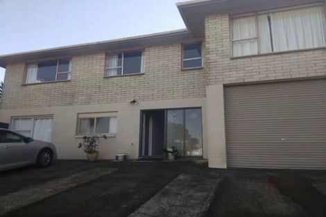 Photo of property in 76 Weatherly Road, Torbay, Auckland, 0630