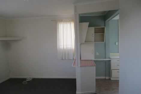 Photo of property in 81 Northland Road, Northland, Wellington, 6012