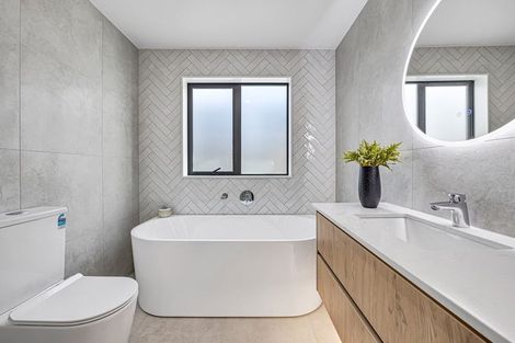 Photo of property in 14 Pakirikiri Street, Long Bay, Auckland, 0630