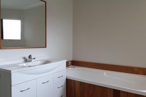 Photo of property in 19 Mandel Mews, Waiwhetu, Lower Hutt, 5010