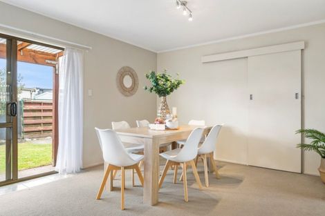 Photo of property in 2/5 Heath Street, Mount Maunganui, 3116