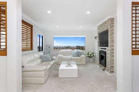 Photo of property in 49 The Ritz, Orewa, 0931