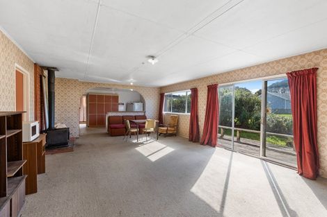 Photo of property in 6 Briscoe Street, Awakino, Mokau, 4376