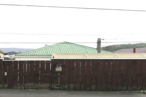 Photo of property in 23 Lawrence Street, Newtown, Wellington, 6021