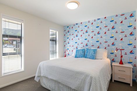 Photo of property in 27 Glentui Place, Waikawa, Picton, 7220