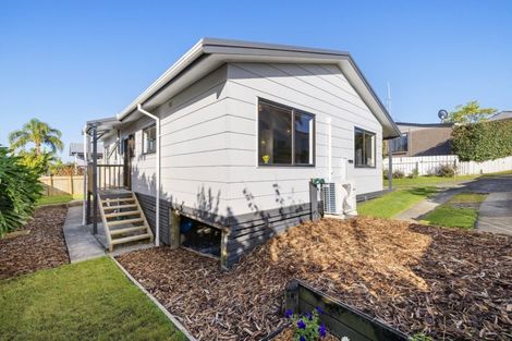 Photo of property in 2/56 Heron Avenue East, Matua, Tauranga, 3110