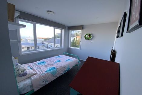 Photo of property in 154 Severn Street, Island Bay, Wellington, 6023