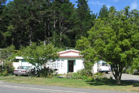 Photo of property in 222 Plateau Road, Te Marua, Upper Hutt, 5018