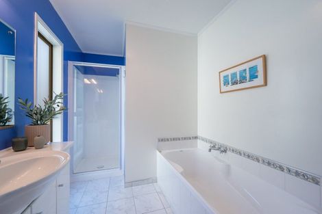 Photo of property in 18 Coster Street, Enner Glynn, Nelson, 7011