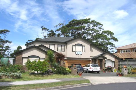 Photo of property in 36 Lorikeet Place, Unsworth Heights, Auckland, 0632
