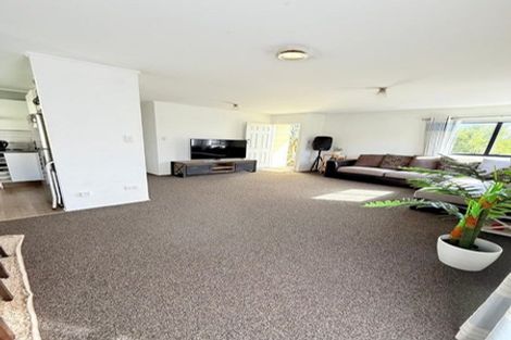 Photo of property in 2/159a Manuka Road, Bayview, Auckland, 0629