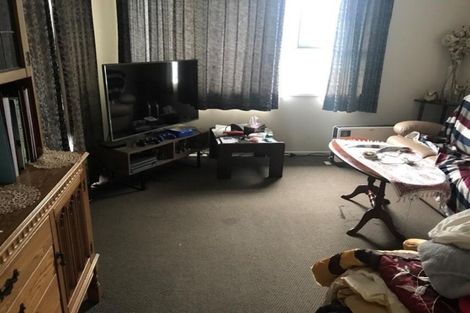 Photo of property in 5 Garner Place, Glenfield, Auckland, 0629