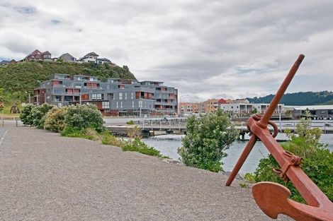Photo of property in Patent 326 Apartments, 326 Evans Bay Parade, Hataitai, Wellington, 6021