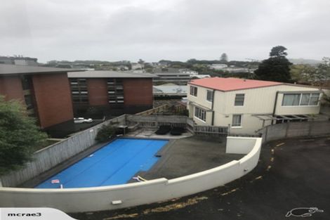 Photo of property in 6m Carlton Gore Road, Grafton, Auckland, 1023