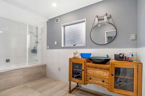 Photo of property in 1219 Papamoa Beach Road, Papamoa Beach, Papamoa, 3118