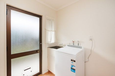 Photo of property in 14 Fraser Court, Roslyn, Palmerston North, 4414