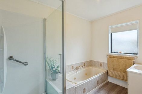 Photo of property in 115 Hillcrest Road, Raumati Beach, Paraparaumu, 5032