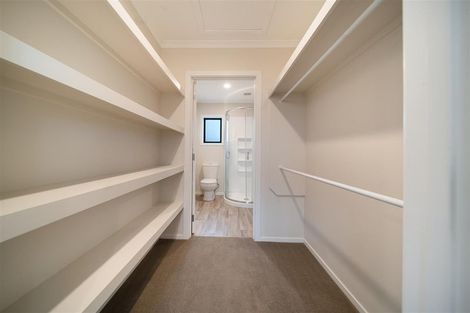 Photo of property in 2/9 Heath Street, Saint Andrews, Hamilton, 3200