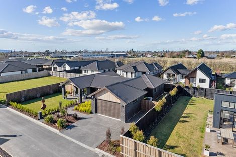 Photo of property in 2 Page Place, Rangiora, 7400