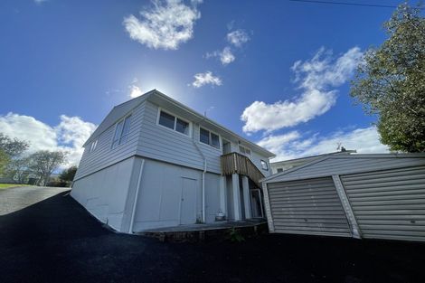 Photo of property in 1/22 Edgeworth Road, Glenfield, Auckland, 0629