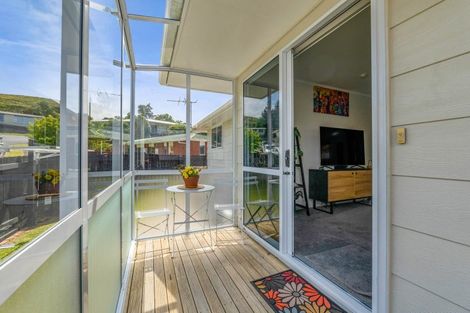Photo of property in 6a Shaldon Crescent, Blagdon, New Plymouth, 4310
