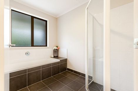 Photo of property in 92 Taiapa Valley Road, Muriwai, Waimauku, 0881