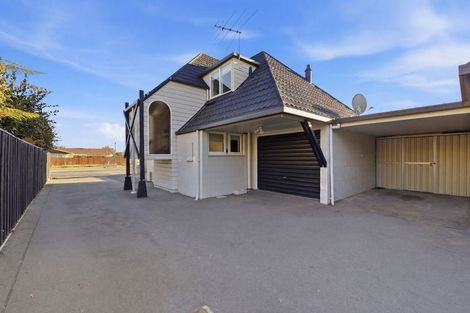 Photo of property in 76a Memorial Avenue, Ilam, Christchurch, 8053
