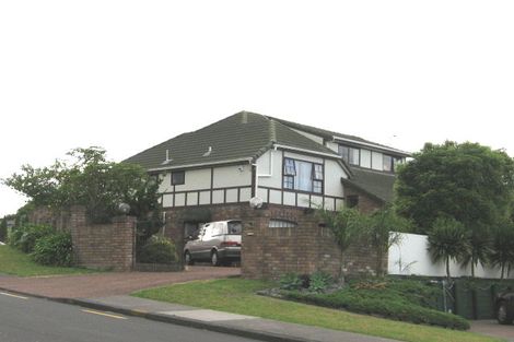 Photo of property in 2 Clearwater Cove, West Harbour, Auckland, 0618