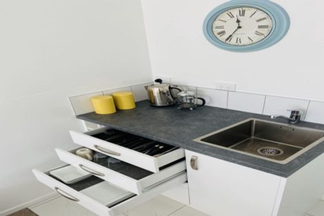 Photo of property in 4 Shearer Drive, Oakura, 4314