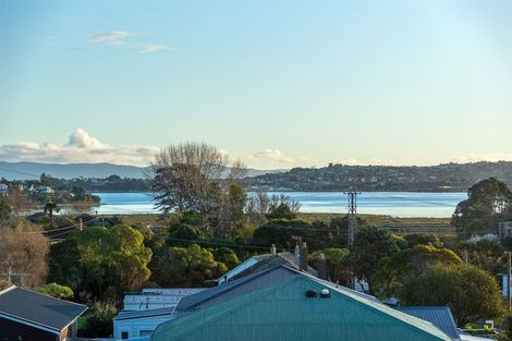 Photo of property in 14b Corrella Road, Belmont, Auckland, 0622