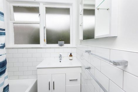 Photo of property in 16a Maher Street, Elderslea, Upper Hutt, 5018