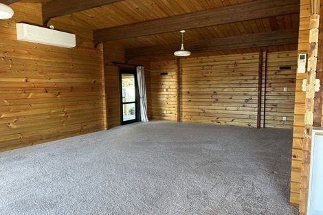 Photo of property in 21 Kennedy Crescent, Wanaka, 9305