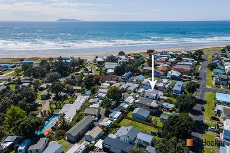 Photo of property in 28 Ocean View Road, Waihi Beach, 3611