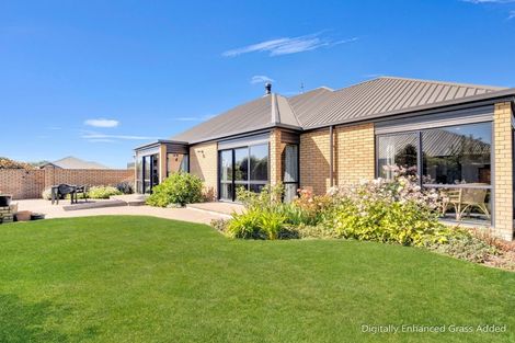 Photo of property in 86 Roydon Drive, Templeton, Christchurch, 8042