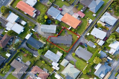 Photo of property in 2/8 Chichester Drive, Rosehill, Papakura, 2113