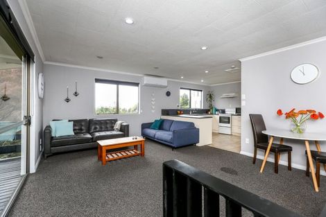 Photo of property in 12a Ranfurly Street, Frankleigh Park, New Plymouth, 4310