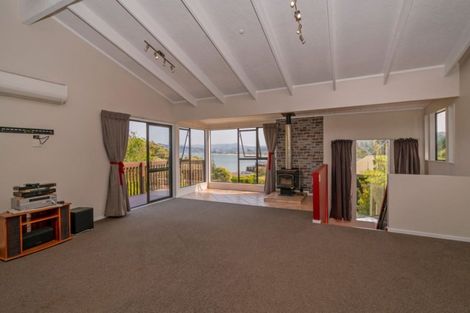 Photo of property in 4 Puriri Place, Whitianga, 3510
