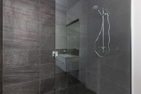 Photo of property in 10 Lancewood Way, Kinloch, Taupo, 3377