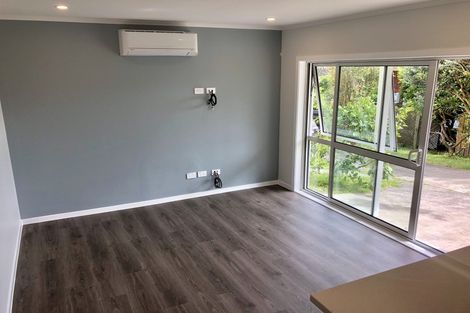 Photo of property in 1/180 Coronation Road, Hillcrest, Auckland, 0627