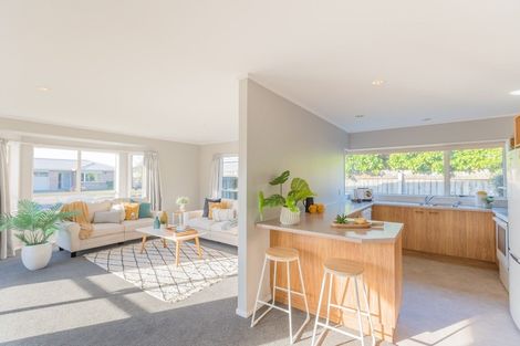 Photo of property in 13 Sunburst Court, Paraparaumu Beach, Paraparaumu, 5032