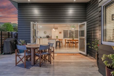 Photo of property in 1 Seagers Close, Kinloch, Taupo, 3377