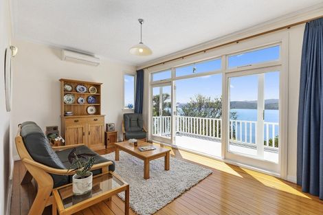 Photo of property in 66 Seatoun Heights Road, Seatoun, Wellington, 6022