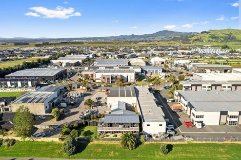 Photo of property in 32 Ashley Place, Papamoa Beach, Papamoa, 3118